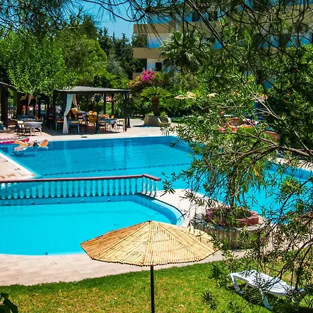 Achousa Apartahotel