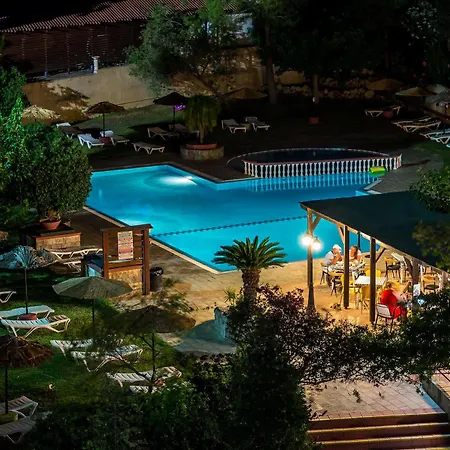 Apartahotel Achousa 3*