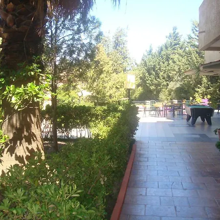 Apartahotel Achousa