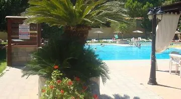 Achousa Aparthotel