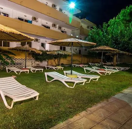 Achousa Aparthotel 3*